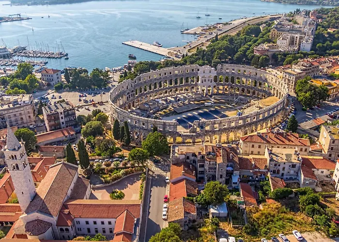 Apartment 2b Castegner With Garden & Free Parking Pula