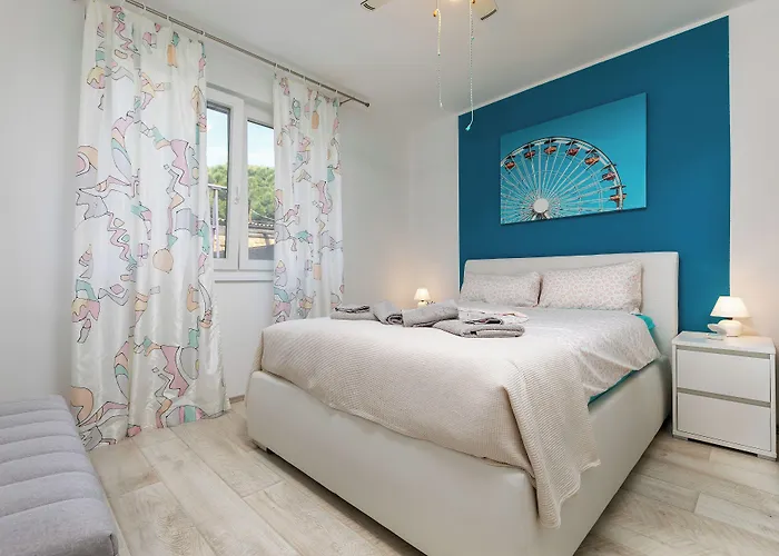 2b Castegner With Garden & Free Parking Pula