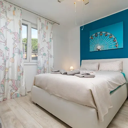 Lejlighed 2b Castegner With Garden & Free Parking *