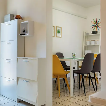 2b Castegner With Garden & Free Parking Appartamento Pola