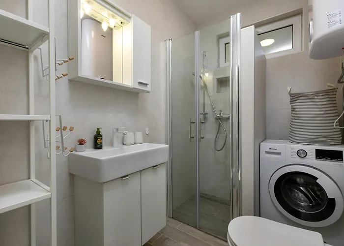 Daire 2b Castegner With Garden & Free Parking